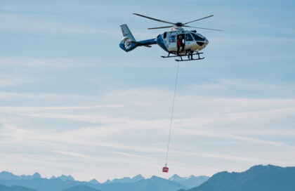 Mit dem RECCO SAR-Hlikopter-Detektor können die Bergretter ein Gebiet von einem Quadratkilometer in nur sechs Minuten absuchen ©RECCO by Hansi Herbig