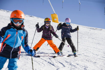 kinder beim skifahren Sudelfeld © moritz attenberger bergbahnen sudelfeld