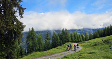 St. Anton am Arlberg Bike & Hike Zwölferkopf © Roland Schopper