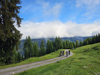 St. Anton am Arlberg Bike & Hike Zwölferkopf © Roland Schopper