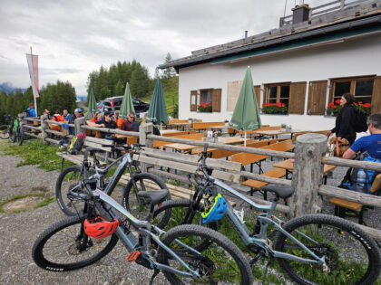 St. Anton am Arlberg Bike & Hike Zwölferkopf Rendl Alm © Roland Schopper