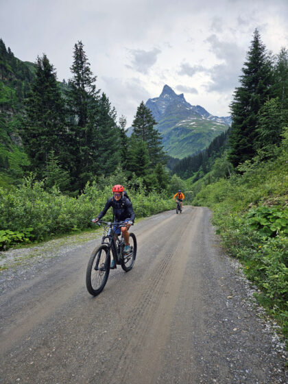 St. Anton am Arlberg Biketour zur Konstanzer Hütte © Roland Schopper