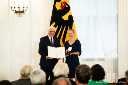 Antje von Dewitz erhält den Bundesverdienstorden vom Bundespräsidenten