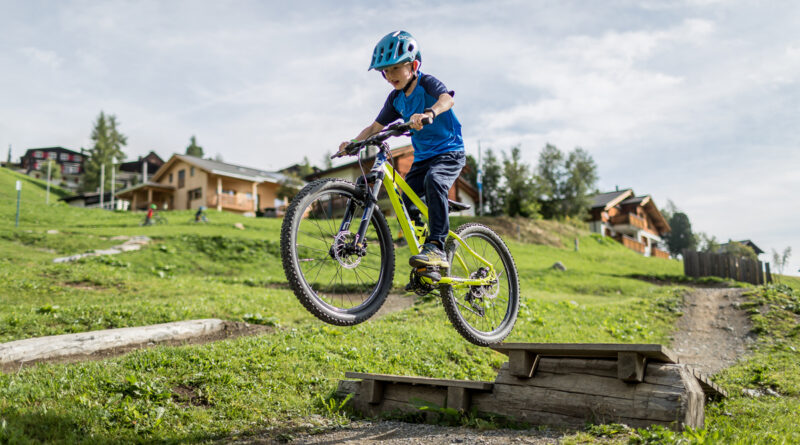 Arosa Tourismus_ family bike Foto chillipictures (2)