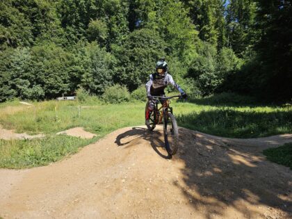 Heummödern Trail mit Faith Mini-Mullet Bike © Roland Schopper