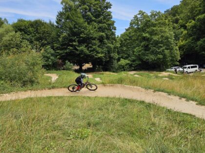 Heummödern Trail mit Faith Mini-Mullet Bike © Roland Schopper