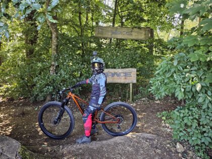 Heummödern Trail mit Faith Mini-Mullet Bike © Roland Schopper