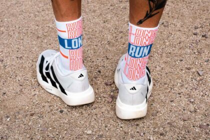 INCYLENCE Mottosocken Motiv Party Pace