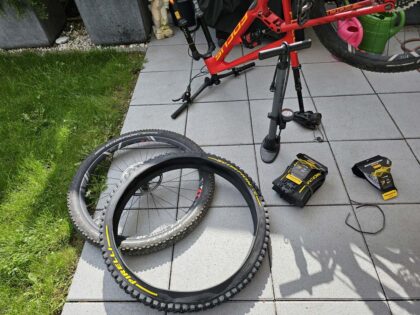 Pirelli Scorpion™ Race Enduro M 27,5x2,50" DualWALL SmartEVO Reifen