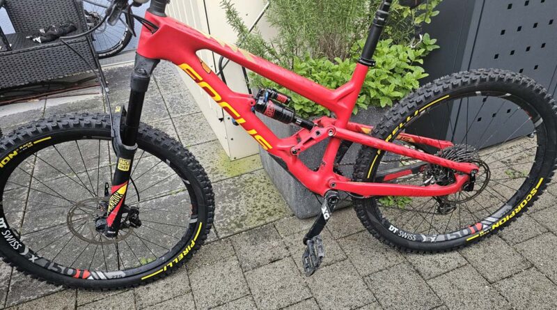 Pirelli Scorpion™ Race Enduro M 27,5x2,50" DualWALL SmartEVO Reifen