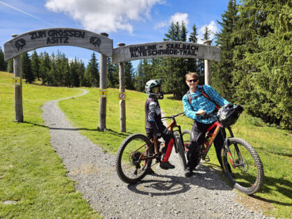 Leogang Bikepark mit Giant MTB © Roland Schopper