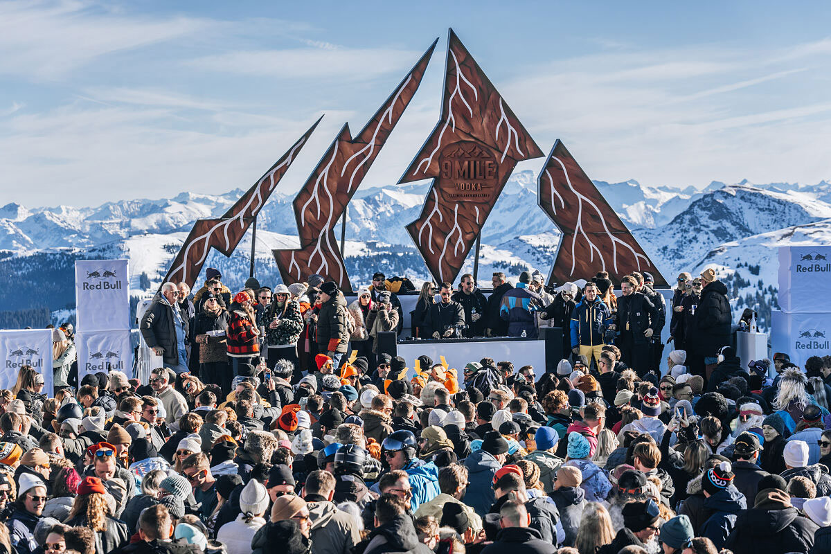 Rave on Snow 2025 Chris di Perri am Schattberg Gipfel © saalbach.com, Markus Landauer