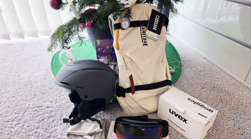 Weihnachtsgeschenke uvex und camelbak © Roland Schopper