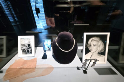 Glanzvolle Hommage zum 100 Geburtstag von Marilyn Monroe in den Swarovski Kristallwelten © Roland Schopper