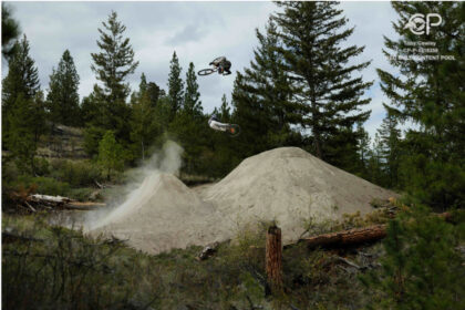 Brandon Semenuk, Hugo Frixtalon © Toby Cowley / Red Bull Content Pool