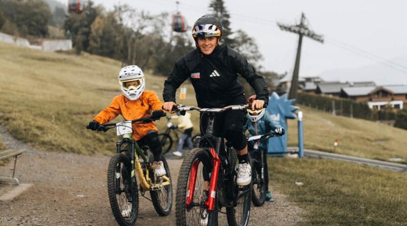 Kids Ride Out in Saalbach mit Vali Höll 2026 © saalbach.com