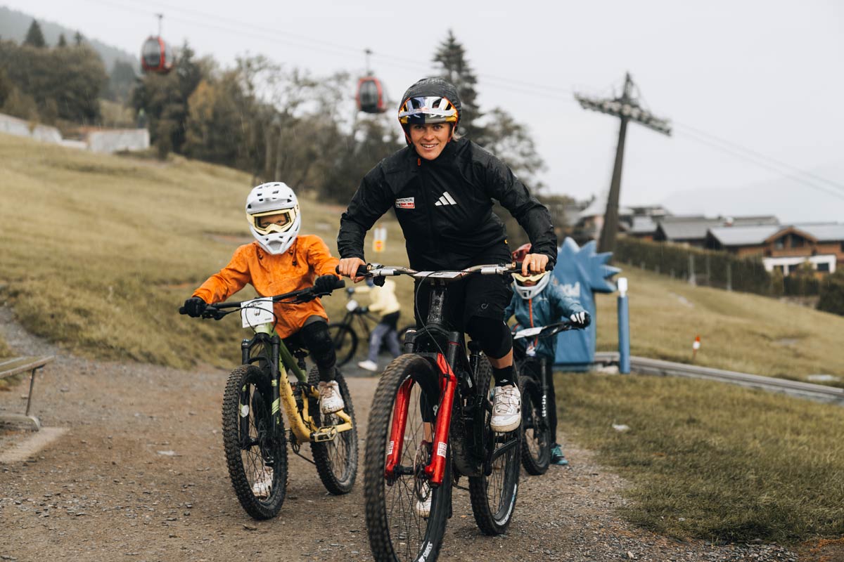 Kids Ride Out in Saalbach mit Vali Höll 2026 © saalbach.com
